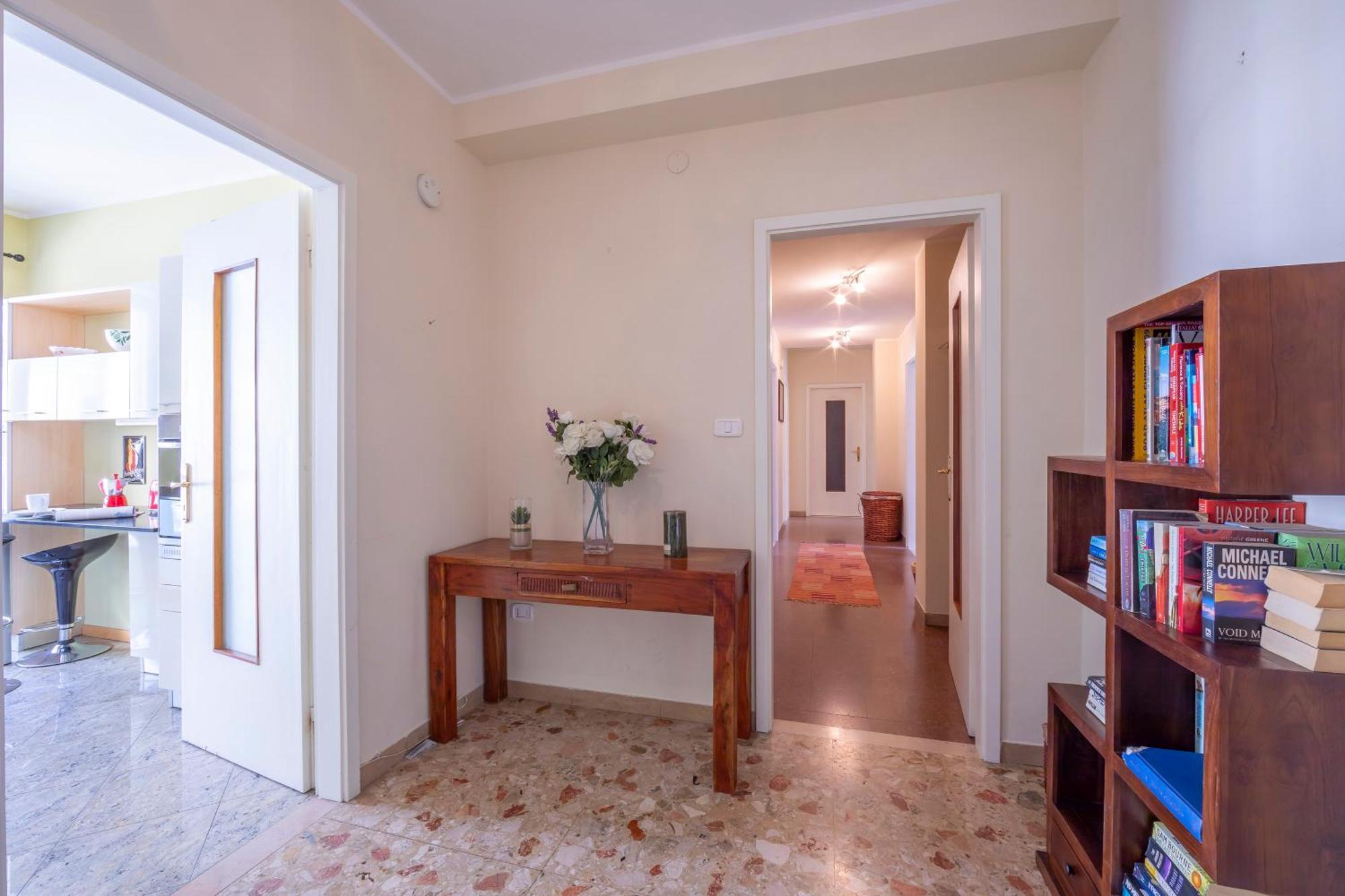 Riva Dante Apartment - Happy Rentals Экстерьер фото